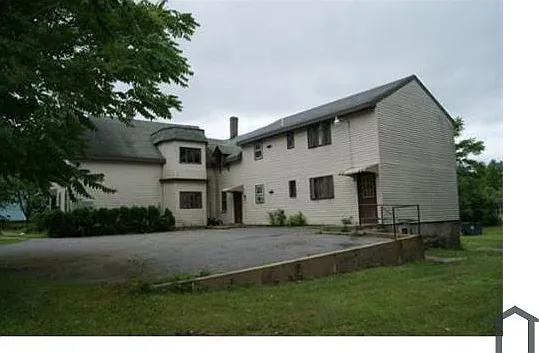 11 Granite St — Photo 1