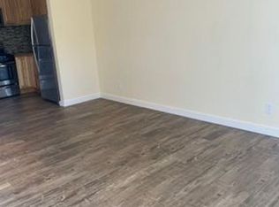 1147 E Florence Ave APT 5, Los Angeles, CA 90001