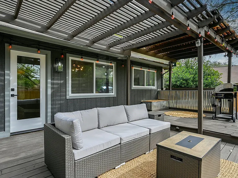 1807 Krizan Ave — Photo 30