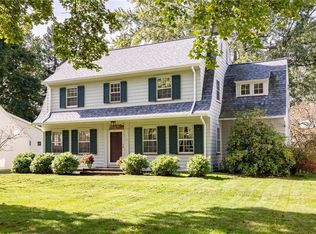 111 Sagamore Dr, Rochester, NY 14617