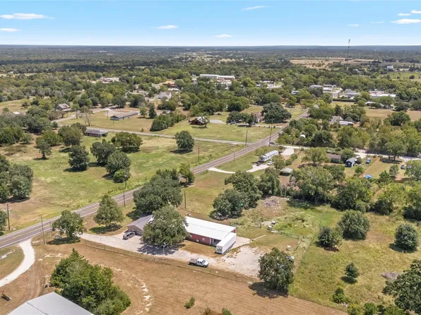 9772 Fm 1696 Rd, Bedias, TX 77831