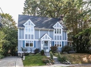 17 Gerlach Pl, Larchmont, NY