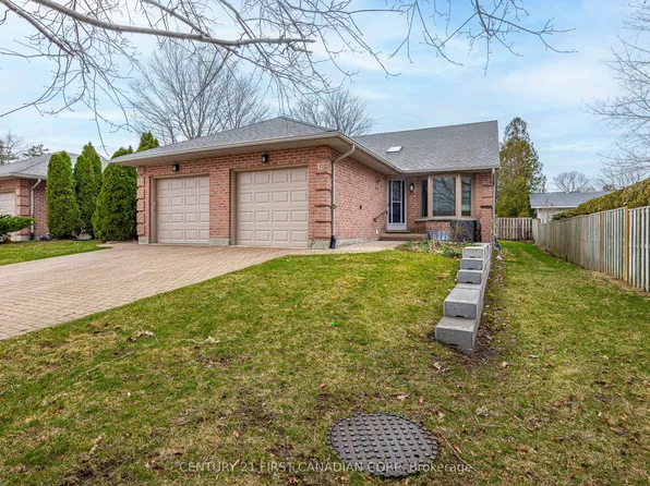 90 Ontario St S #12, Lambton Shores, ON N0M 1T0