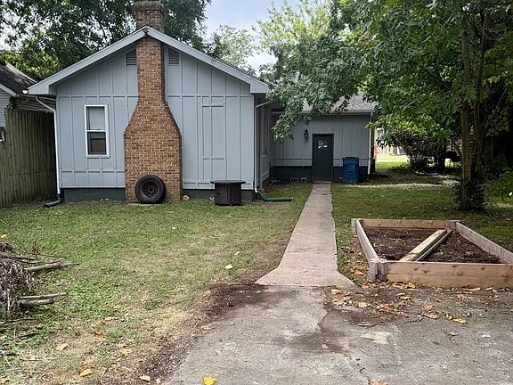 2nd image of 205 W 6th St