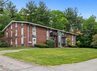 11 Longwood Dr APT 7, Andover, MA 01810