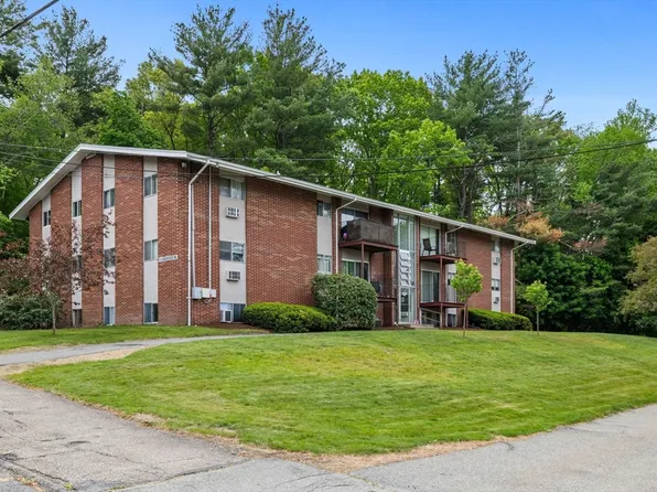 11 Longwood Dr APT 7, Andover, MA 01810