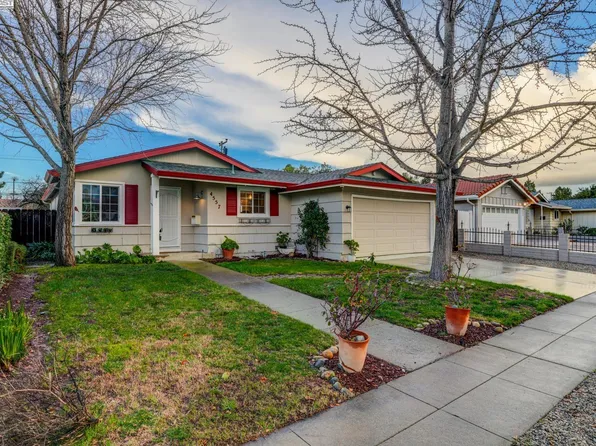 4557 Sloat Rd, Fremont, CA 94538