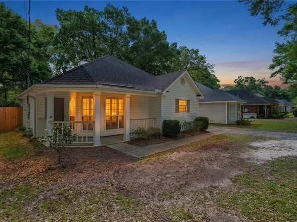 1055 McNeil Ave, Mobile, AL 36609