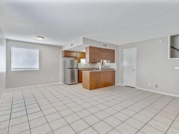 1205 N 47TH Place, Phoenix, AZ 85008