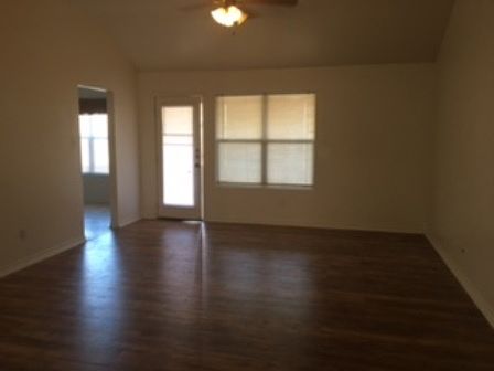 5th image of 2409 Ryan Dr