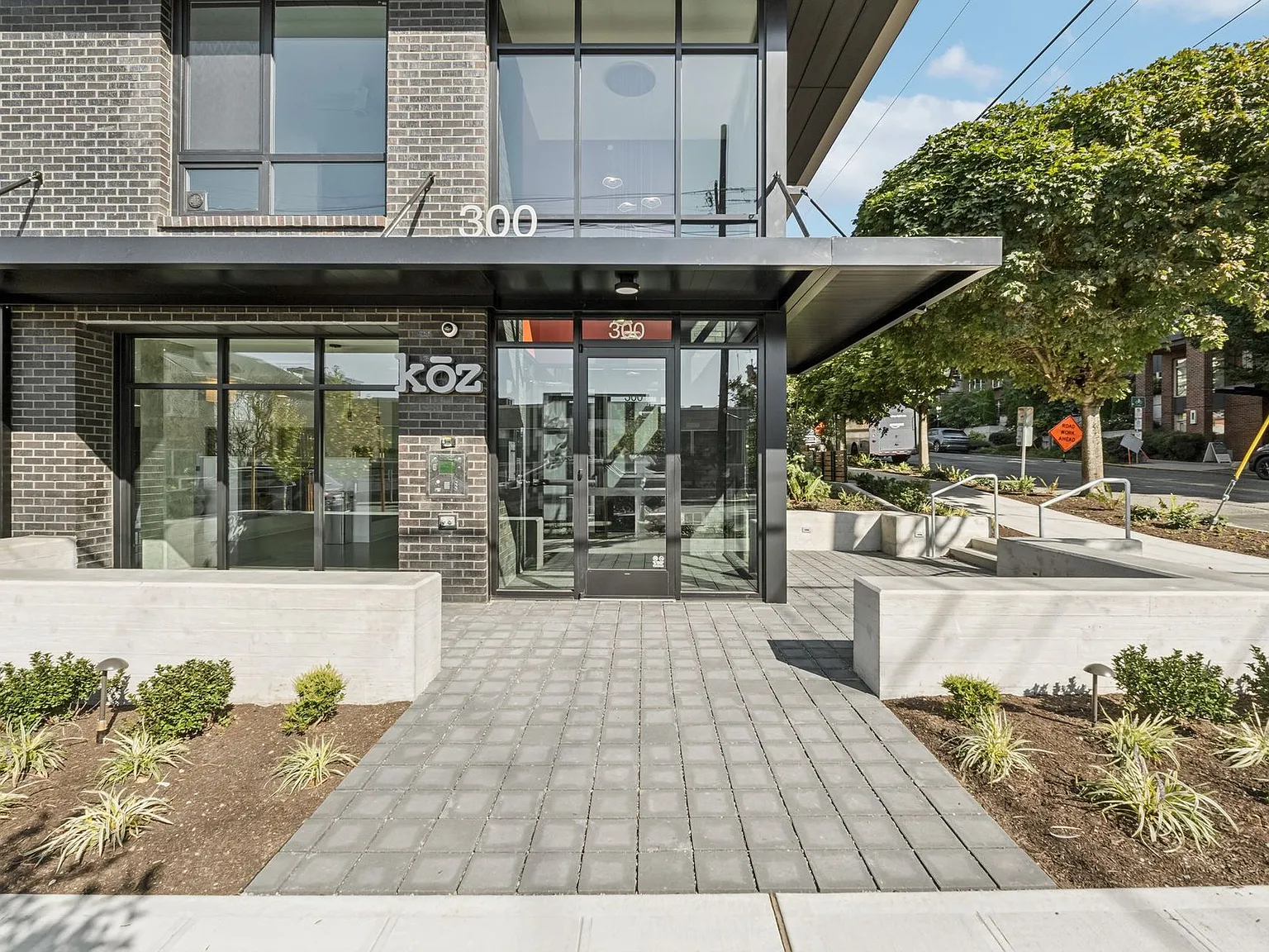 Koz Uptown — Photo 2
