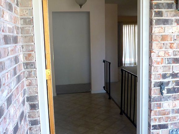 3rd image of 3 Greenwood Cir