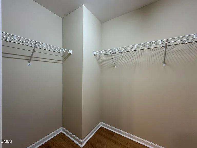 4478 Middletown Dr — Photo 28