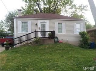 11036 Ivan Ave, Saint Ann, MO 63074