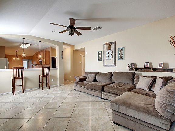 5th image of 301 Creek Ledge Dr