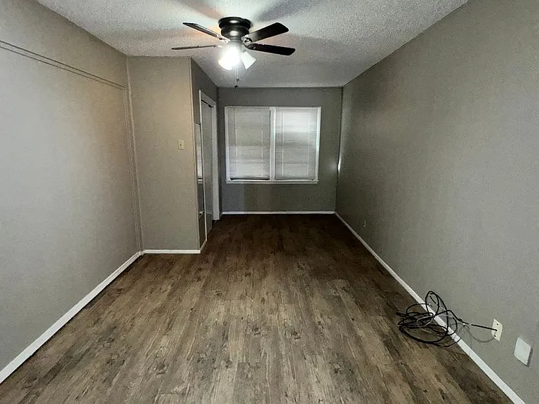 3222 1st Pl — Photo 8