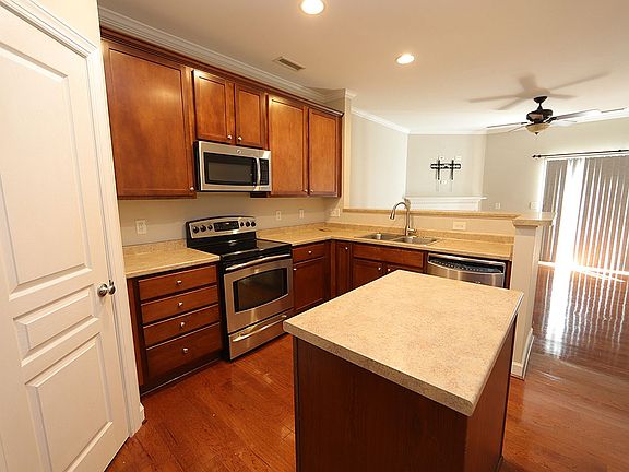 5th image of 8811 Orchard Grove Way