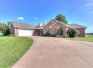 36605 W 45th St, Shawnee, OK 74804