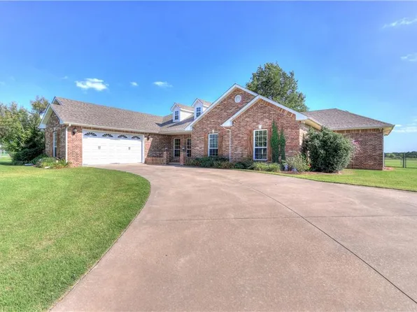 36605 W 45th St, Shawnee, OK 74804