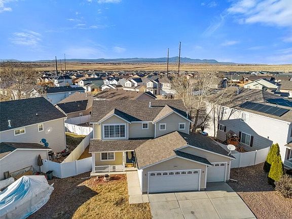 2nd image of 2205 Meadowlark Ln