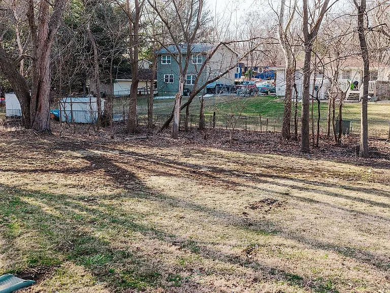 419 E Watrous Ave — Photo 24