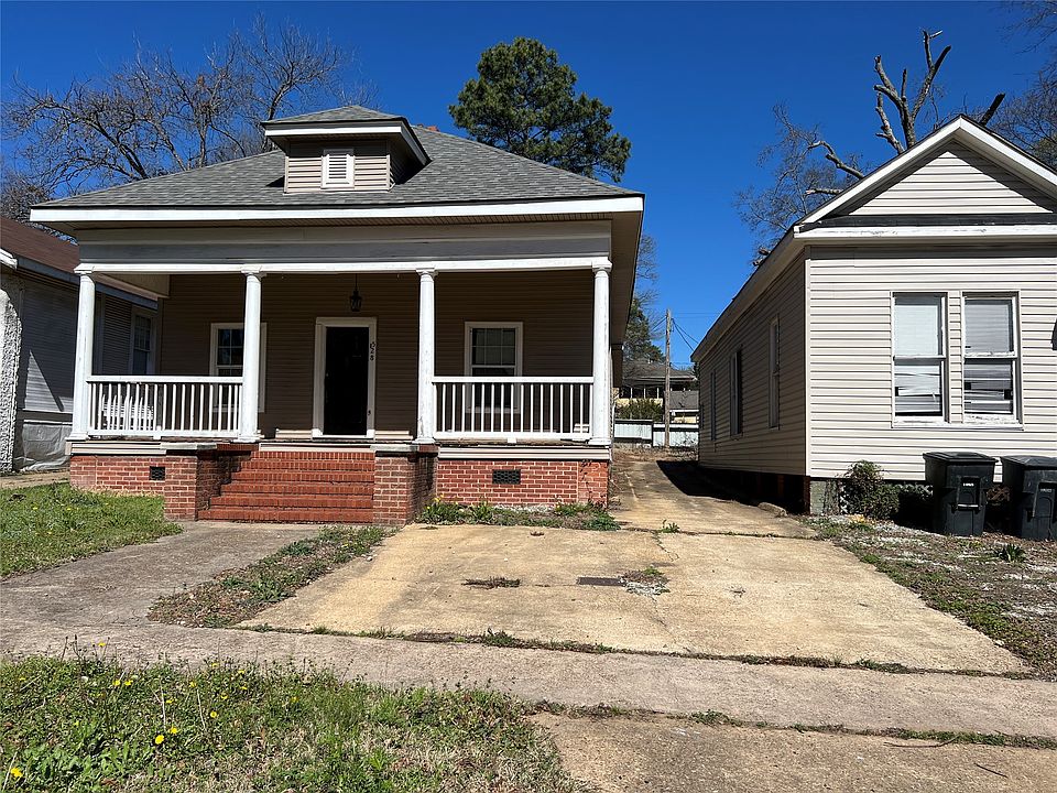 1st image of 528 Wilkinson St