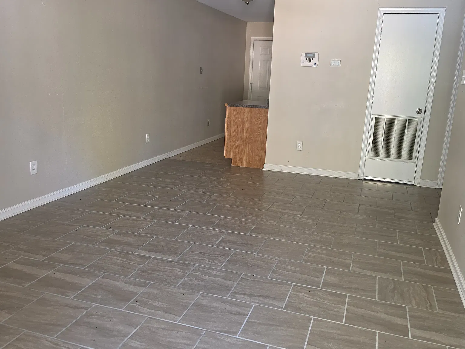 2 bed, $700 — Photo 4