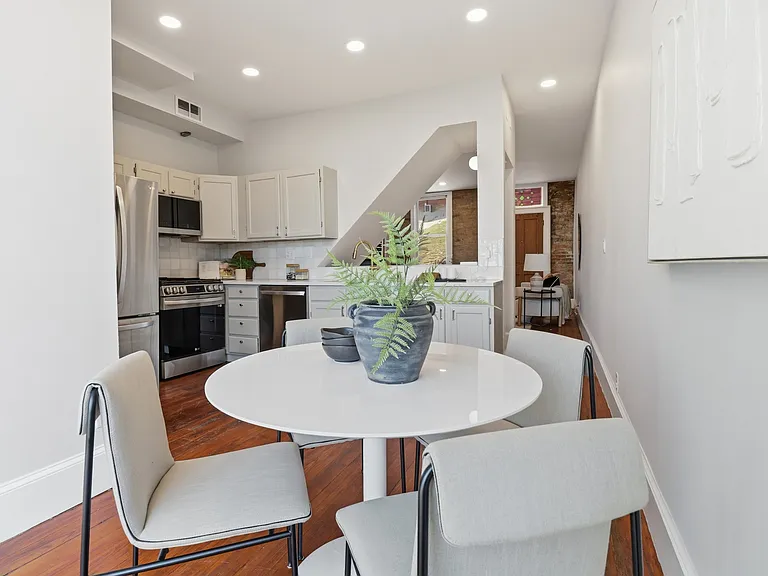 525 Boal St — Photo 16