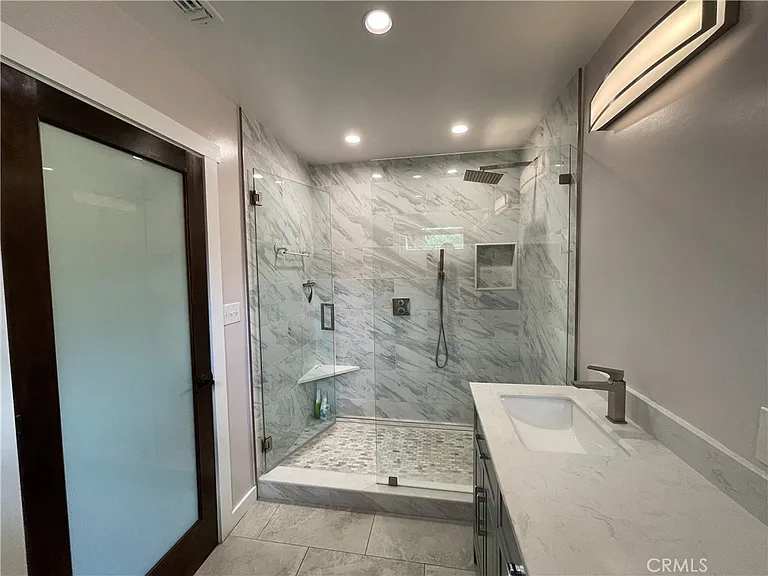 515 E Sierra Madre Blvd — Photo 13