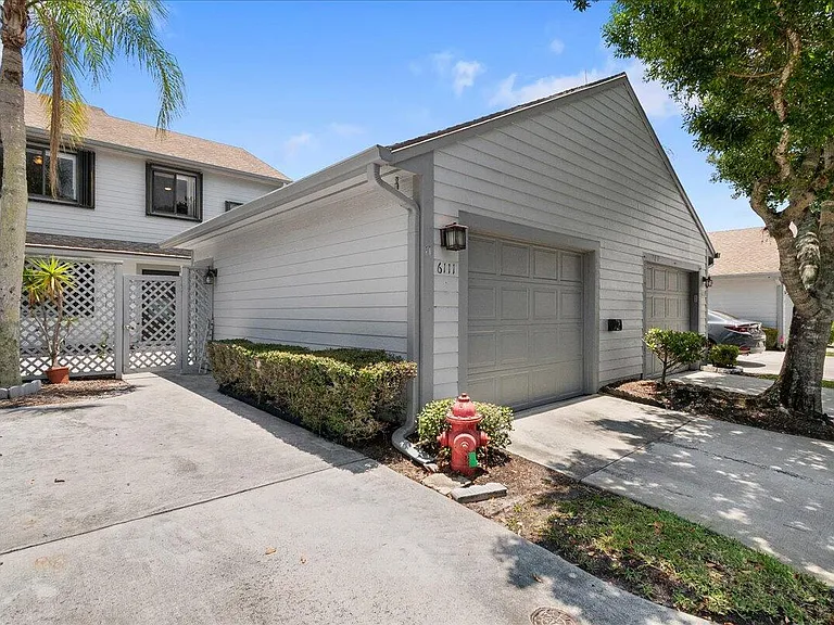 6111 SE Georgetown Pl — Photo 1