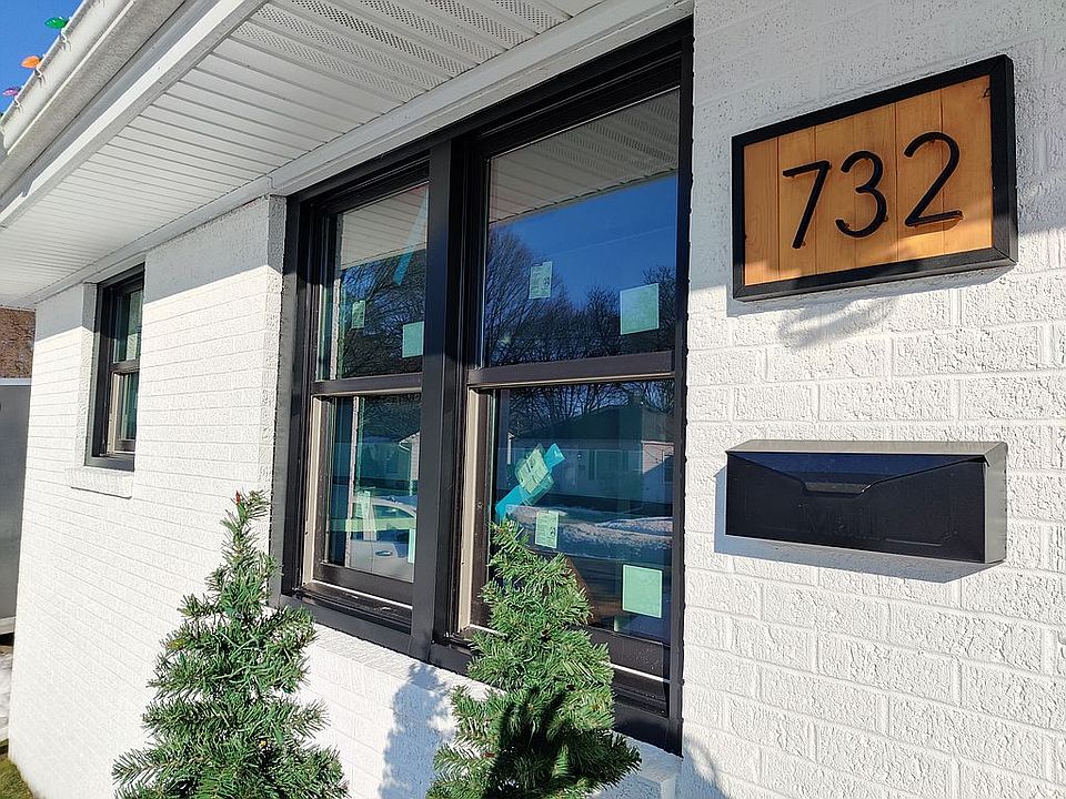 1st image of 732 Powers Ave NW