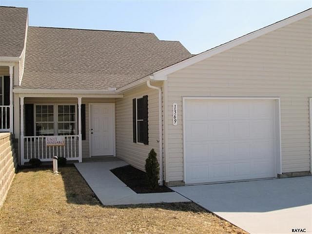 2nd image of 1369 Chami Dr