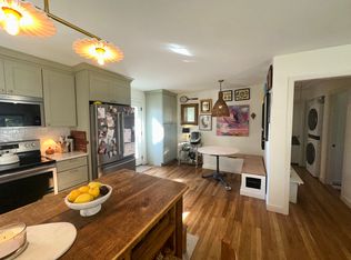 5623 Meadowcrest Ln, Nashville, TN 37209