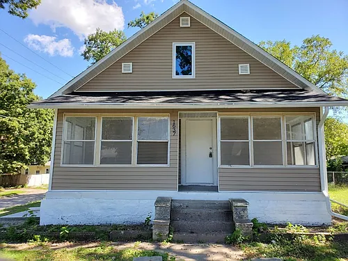 1637 23rd St Photo 1