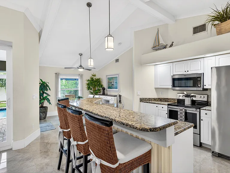 5422 Agualinda Blvd — Photo 11