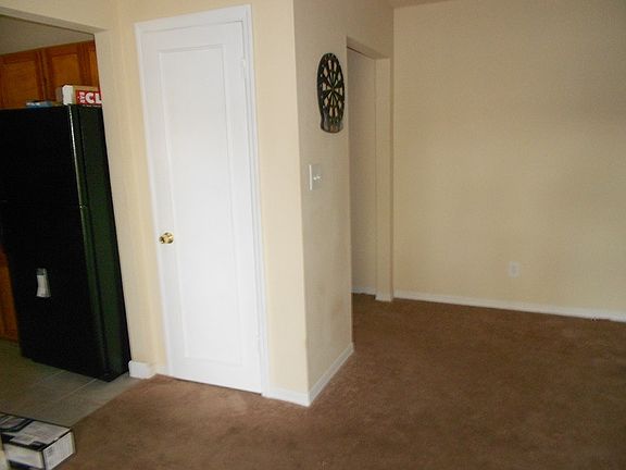 3rd image of 166 Pompano Dr SE