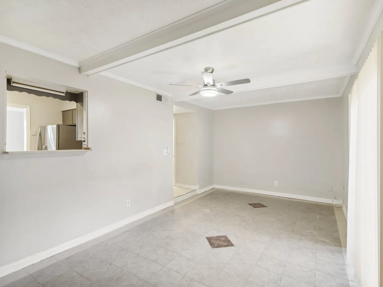 3 bed, 1.5 bath, $1,650 — Photo 3