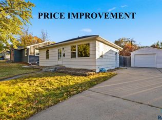 2904 S Prairie Ave, Sioux Falls, SD 57105