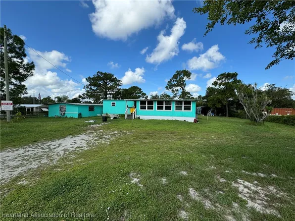 82 Recreation Dr, Venus, FL 33960