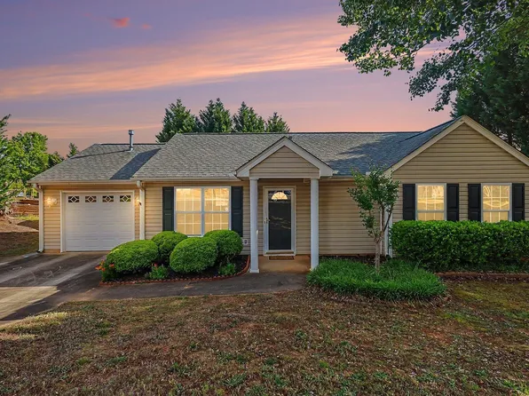 403 Crescentwood Ct, Taylors, SC 29687