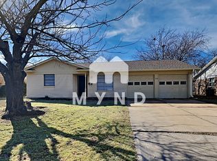 325 NW Jayellen Ave, Burleson, TX 76028