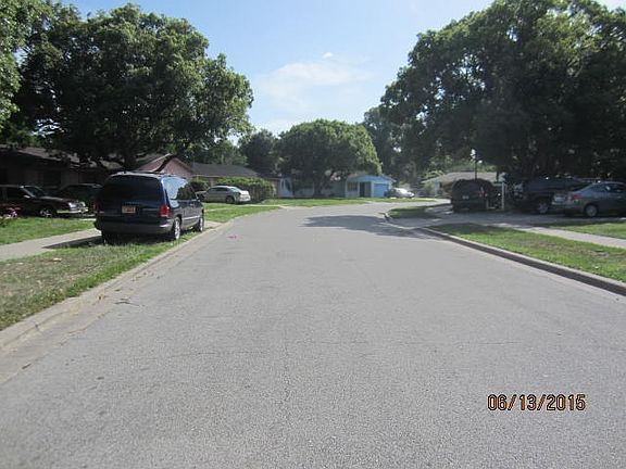 5th image of 135 Scott Dr