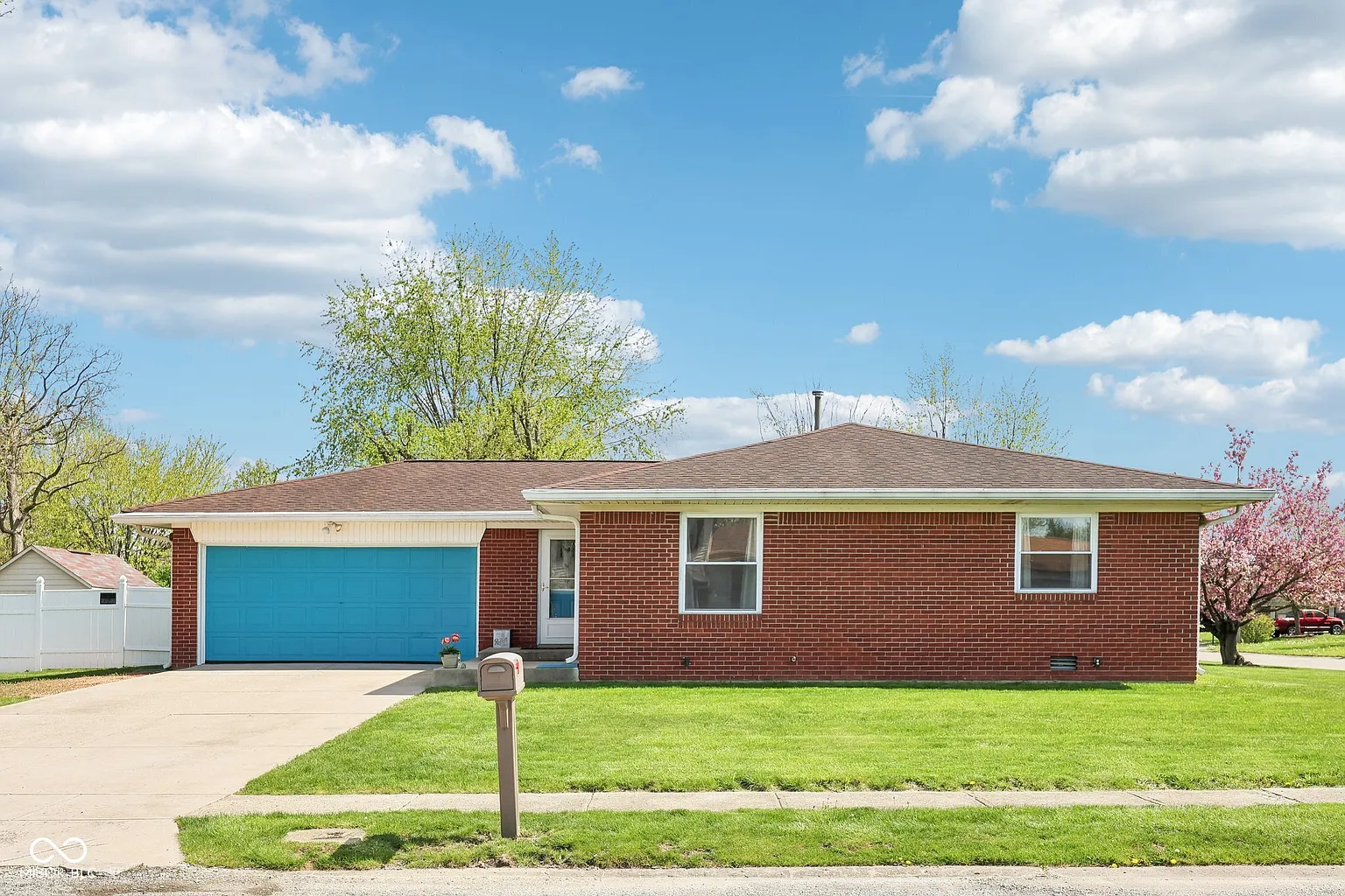 4905 Candy Spots Dr photo 1