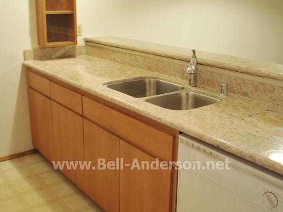 3rd image of 17431 Ambaum Blvd S Unit A7