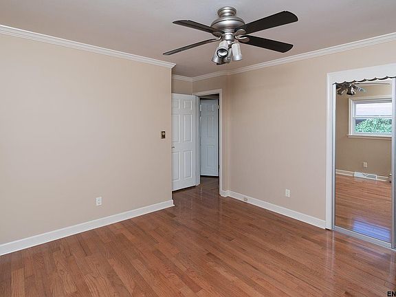 5th image of 39 James Dr