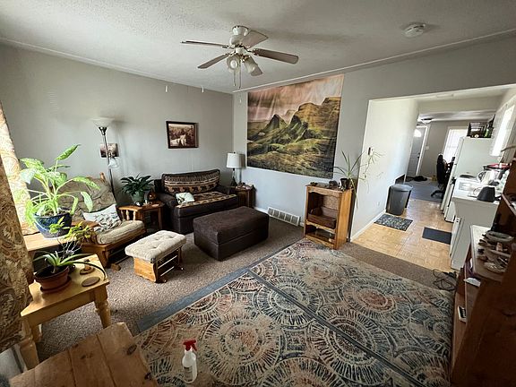 3rd image of 218 N 8th Ave E
