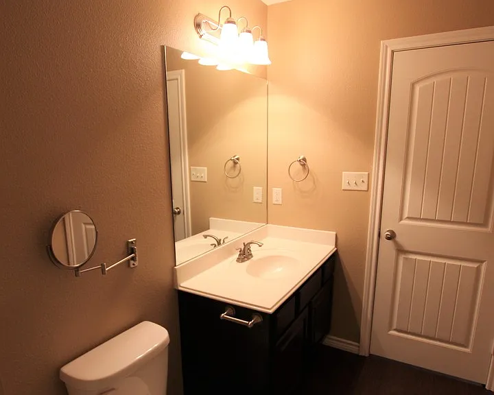 19401 King Ranch Dr — Photo 25