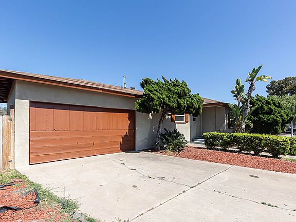 4th image of 895 4th Ave