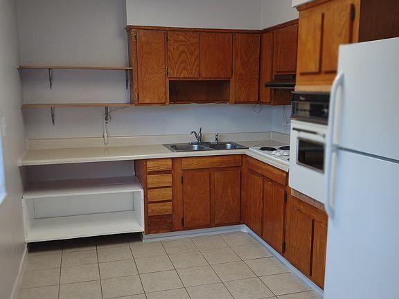 2nd image of 623 73rd Ave N
