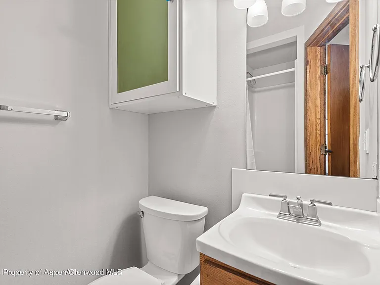 125 E Hyman Ave #1A — Photo 8